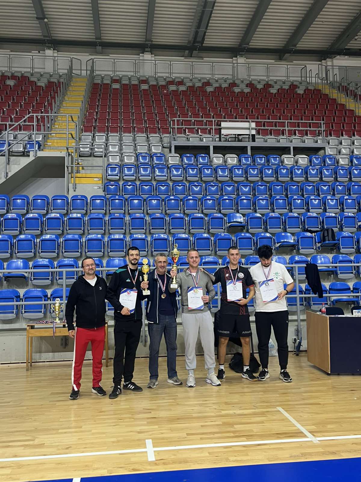 1792770633167.jpg